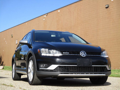 Used 2019 Volkswagen Golf Alltrack S image 10