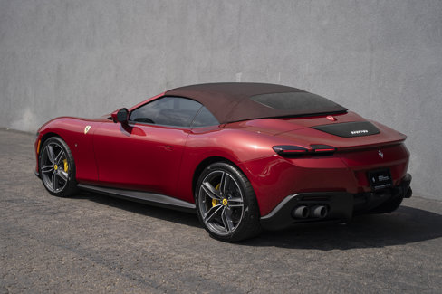 Used 2024 Ferrari Roma Spider image 11