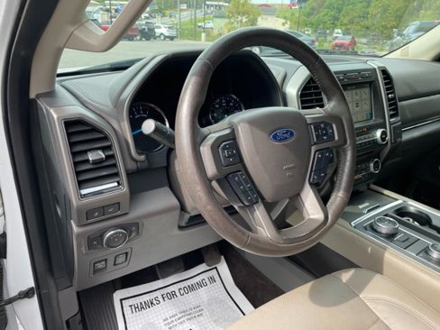 Used 2018 Ford Expedition Max XLT w/ Equipment Group 202A image 19