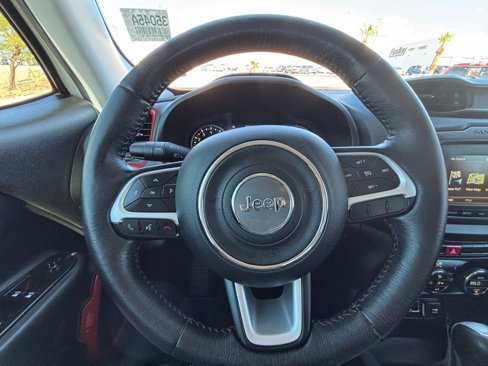 Used 2016 Jeep Renegade Trailhawk w/ Premium Trailhawk Package image 30