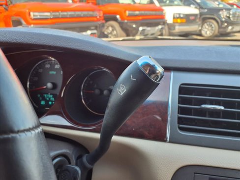 Used 2008 Buick Lucerne CXL image 14
