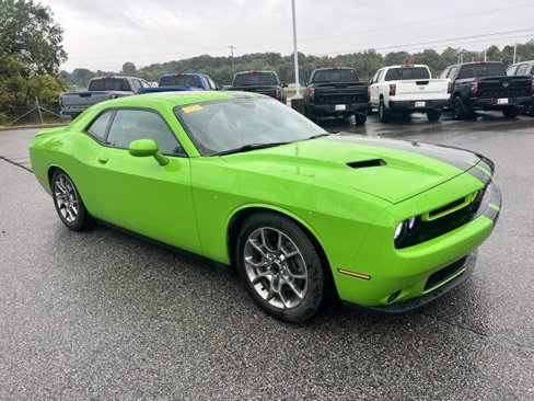 Used 2017 Dodge Challenger GT image 1