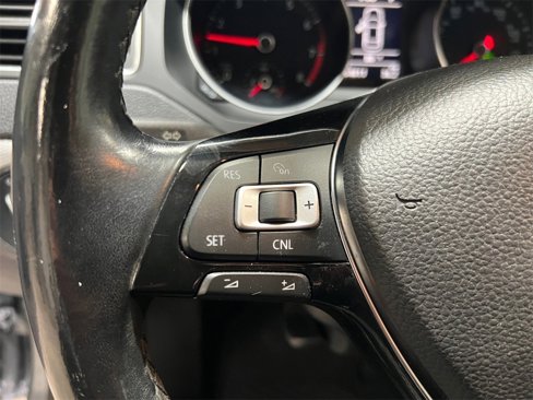 Used 2017 Volkswagen Jetta SE image 26