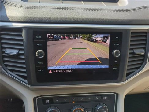 Used 2019 Volkswagen Atlas SE w/ Towing Package image 14