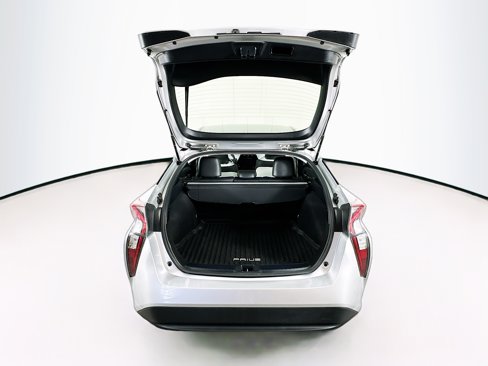 Used 2016 Toyota Prius Four image 28