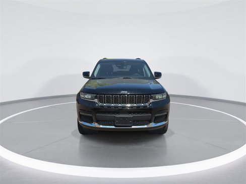 Used 2022 Jeep Grand Cherokee L Limited image 3