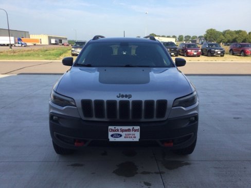 Used 2020 Jeep Cherokee Trailhawk w/ Cold Weather Group image 2