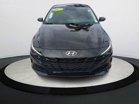 Certified 2022 Hyundai Elantra SEL image 8