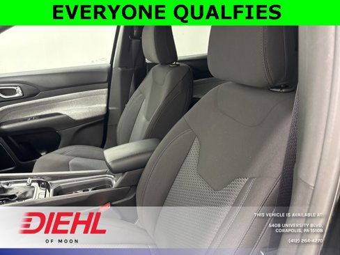 New 2025 Jeep Compass Sport image 18