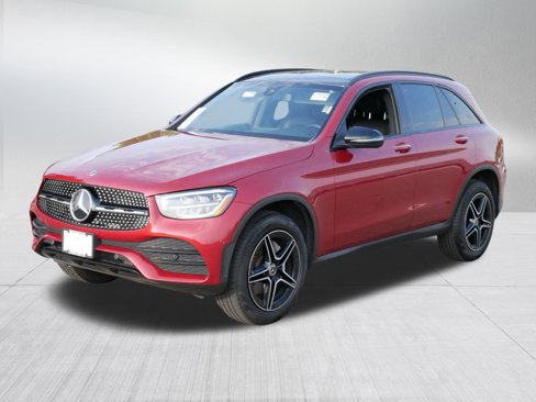 Used 2021 Mercedes-Benz GLC 300 4MATIC image 3