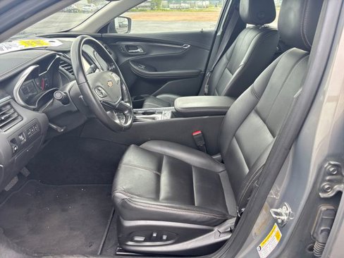 Used 2017 Chevrolet Impala LT w/ Leather Package image 11