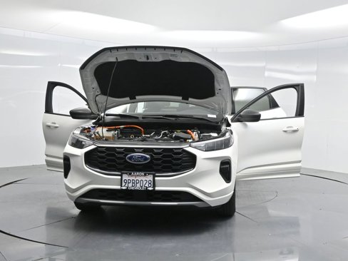 Used 2024 Ford Escape ST-Line w/ Equipment Group 301A image 24