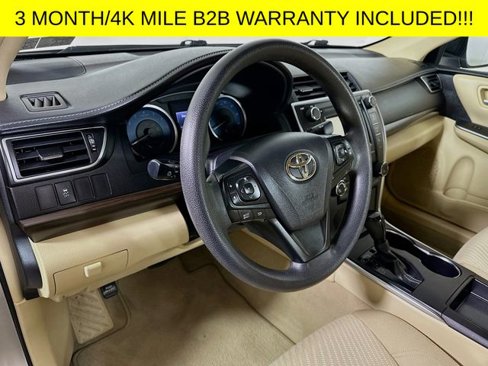 Used 2016 Toyota Camry LE image 9