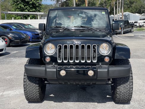 Used 2016 Jeep Wrangler Unlimited Sahara w/ Connectivity Group image 15