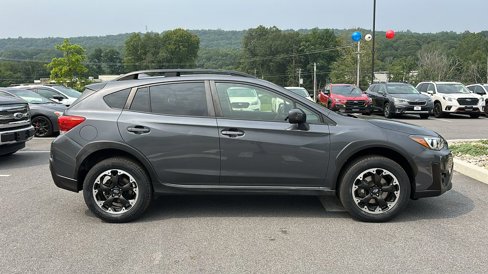 Certified 2021 Subaru Crosstrek 2.0i Premium w/ Moonroof Package image 2