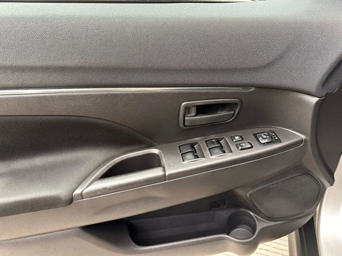 Used 2015 Mitsubishi Outlander Sport ES image 17
