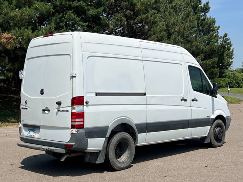Used 2013 Freightliner Sprinter 3500 image 3