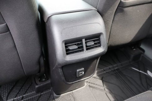 Used 2019 Chevrolet Equinox LT w/ LPO, Floor Liner Package image 35