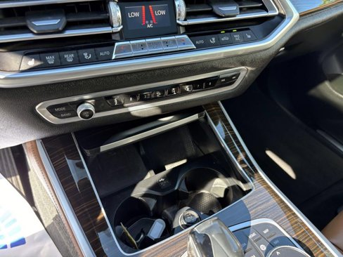 Used 2021 BMW X5 xDrive40i w/ Premium Package image 22