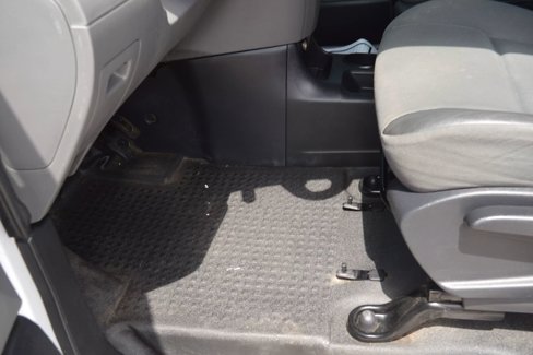 Used 2015 Nissan NV200 S w/ Back Door Glass Package image 13