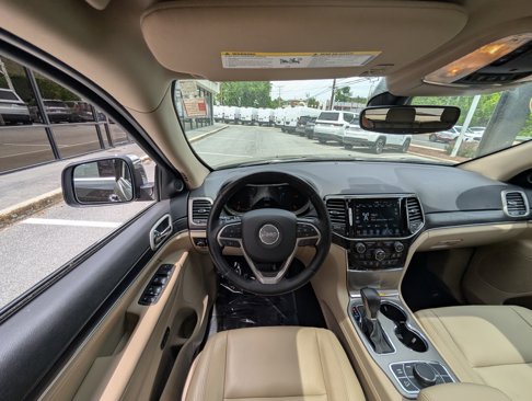 Used 2021 Jeep Grand Cherokee Limited image 12