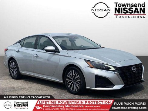 Certified 2023 Nissan Altima 2.5 SV image 1