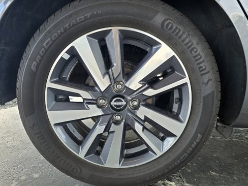 Used 2023 Nissan Versa S image 41
