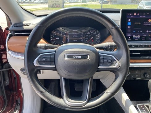 Used 2022 Jeep Compass Limited w/ Sun and Sound Group image 27