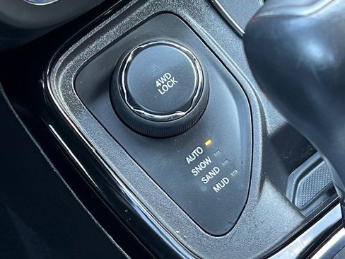 Used 2020 Jeep Compass Limited w/ Luxury Seat Group image 25