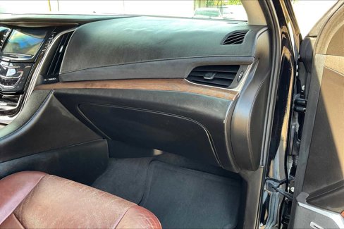 Used 2016 Cadillac Escalade ESV Premium image 17