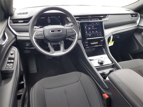 New 2025 Jeep Grand Cherokee Laredo X image 11