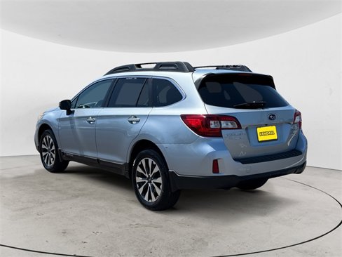 Used 2015 Subaru Outback 2.5i Limited image 3