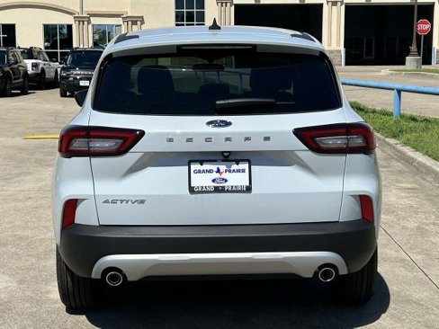 New 2025 Ford Escape Active image 6