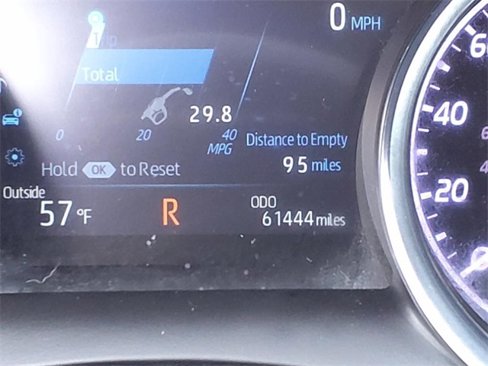 Used 2020 Toyota Camry XLE image 26