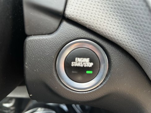 Certified 2018 Chevrolet Equinox Premier image 16