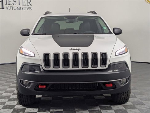 Used 2018 Jeep Cherokee Trailhawk w/ Comfort/Convenience Group image 3