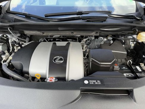 Used 2018 Lexus RX 350L w/ Premium Package image 28