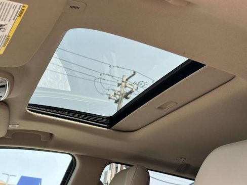 Used 2019 Jeep Grand Cherokee Limited image 15