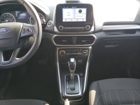 Used 2019 Ford EcoSport SE image 2
