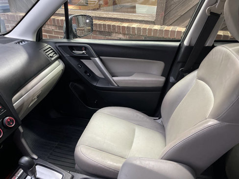 Used 2015 Subaru Forester 2.5i Limited image 11