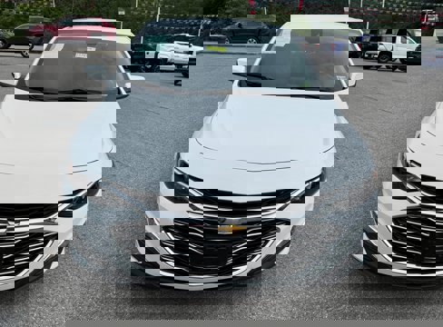 Used 2024 Chevrolet Malibu LS image 4