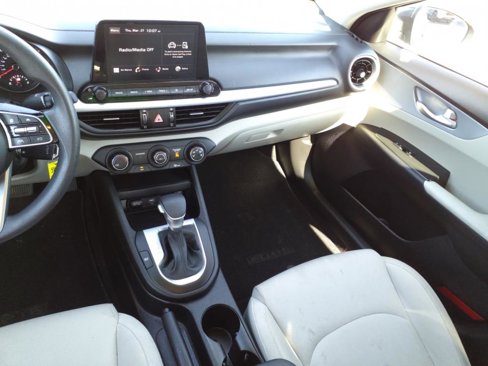 Used 2023 Kia Forte LXS image 8