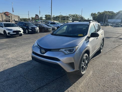 Used 2018 Toyota RAV4 LE w/ All Weather Liner Package image 3