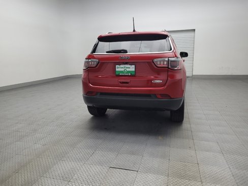 Used 2017 Jeep Compass Latitude w/ Popular Equipment Group image 7