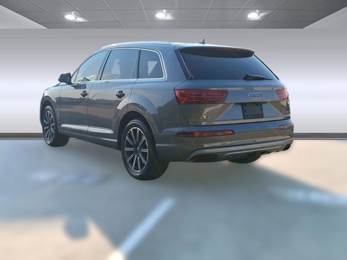Used 2017 Audi Q7 3.0T Premium Plus image 3