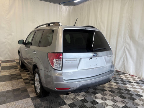 Used 2010 Subaru Forester 2.5X Premium image 5