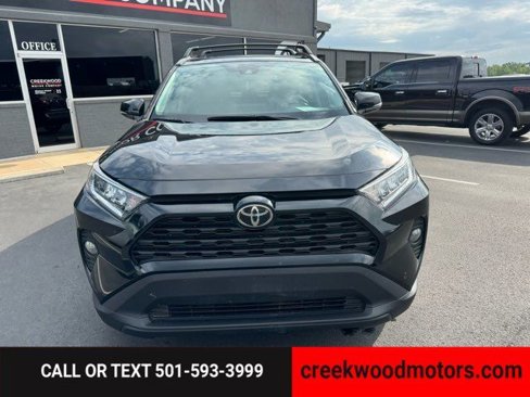 Used 2021 Toyota RAV4 XLE Premium image 13