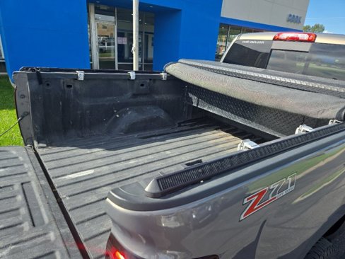 Used 2017 Chevrolet Silverado 1500 LT w/ All Star Edition image 11