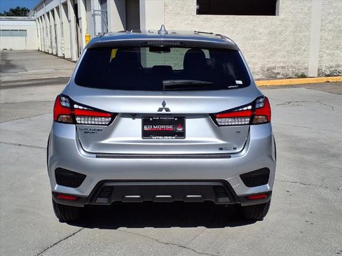 New 2025 Mitsubishi Outlander Sport SE image 4