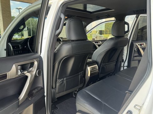 Used 2020 Lexus GX 460 Luxury image 38
